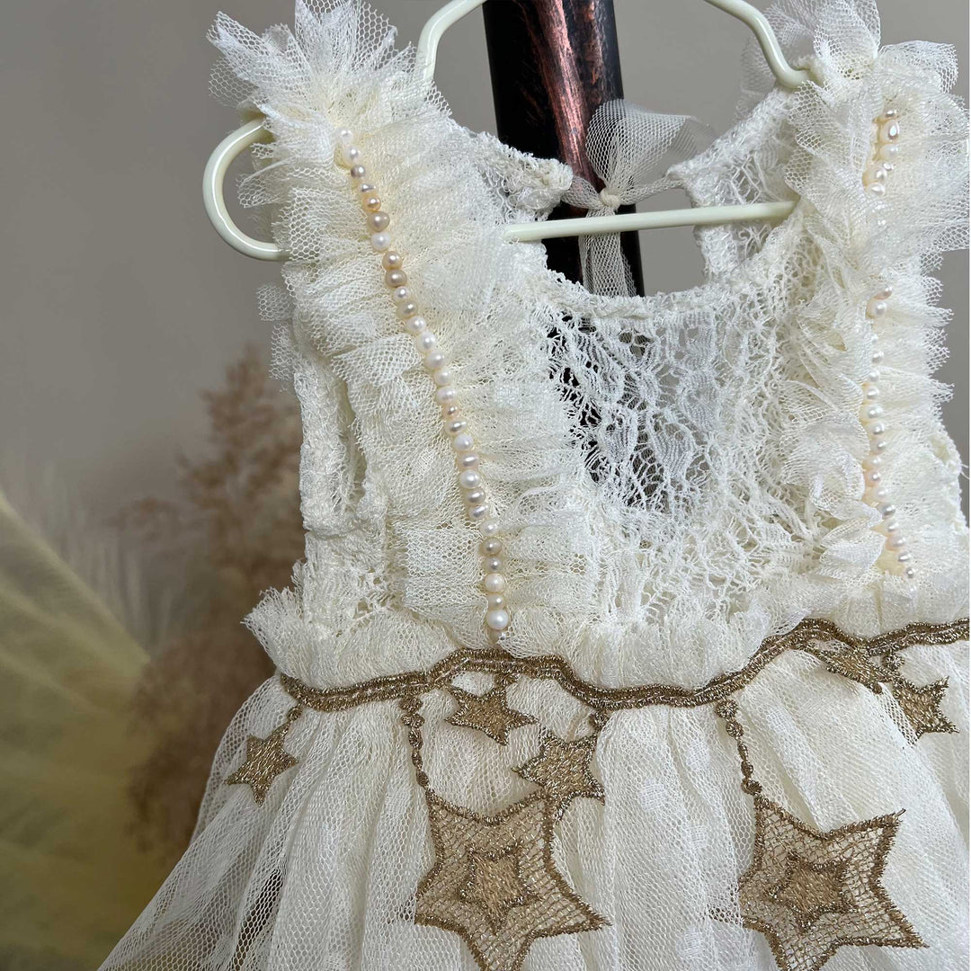 Vestido de recién nacida de tul con estrellas